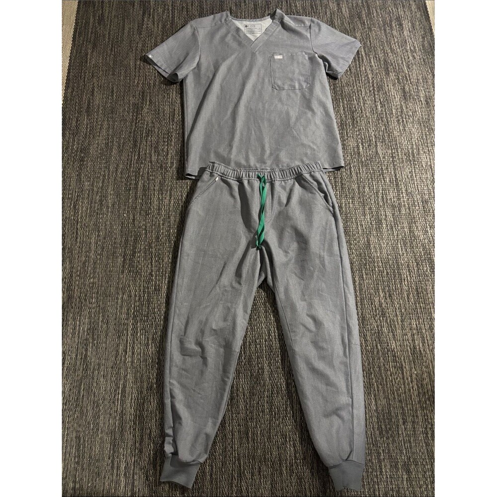 Figs Leon Scrub Top and Tansen Jogger Set Nurse Workwear Graphite Grey Medium